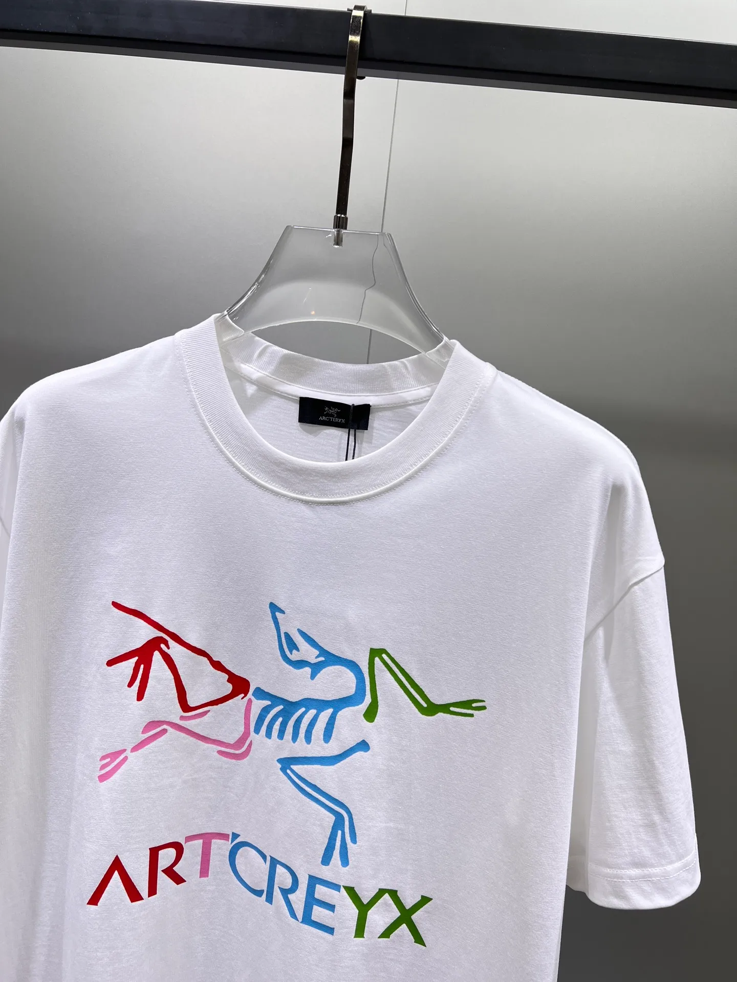 arcteryx🌟New Arrival T T Hot Sale 99 🐎🐎Size：S-XXL Black White 2 （Size ） Size S 110 54 69 21 M 114 56 71 22 L 118 58 73 22 XL 122 60 75 23 2XL 126 62 77 23